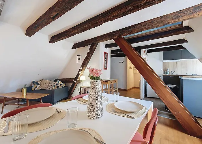 Tonneau - Hypercentre - Cathedrale - Authentique - Duplex