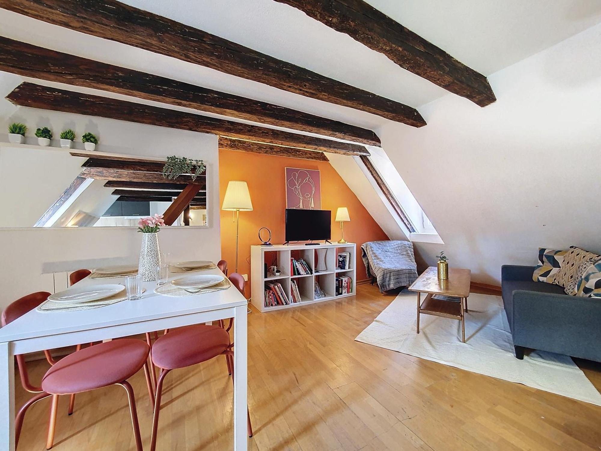 Appartement Tonneau - Hypercentre - Cathedrale - Authentique - Duplex *